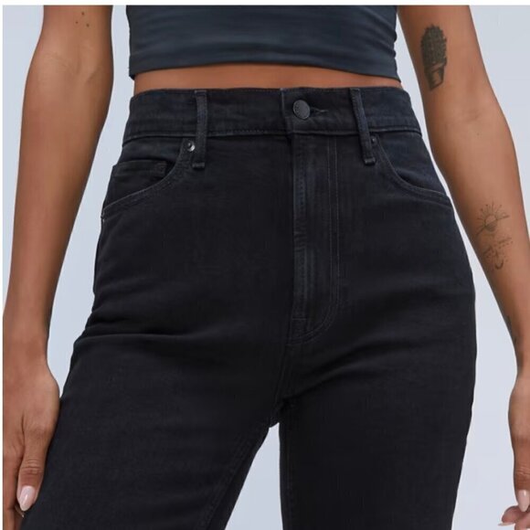 Everlane | The Original Cheeky® Jean - Picture 3 of 12